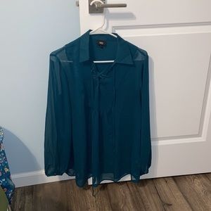 Lightweight sheer top